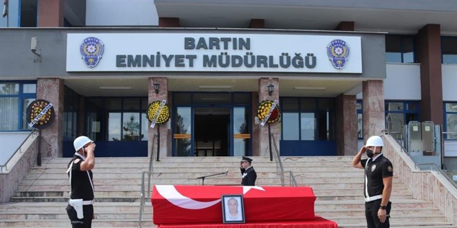 Polis memuru kalp krizi sonucu hayatını kaybetti