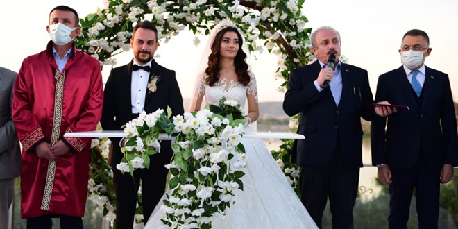 AYM Başkanı Zühtü Arslan'ın oğlu dünya evine girdi