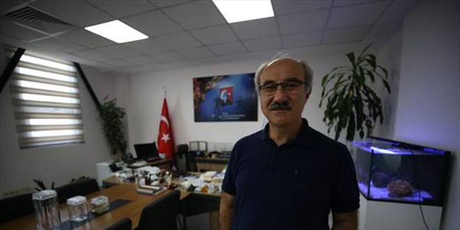 Marmara Denizi'ne dalan Prof. Sar'dan 'msilaj' uyars
