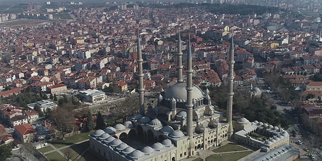 Selimiye Camii'nin restorasyonu balyor