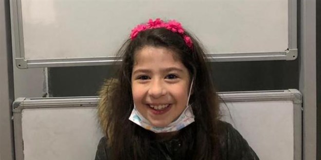 Elazığ'da 7 yaşındaki Azra satrançta milli takıma seçildi