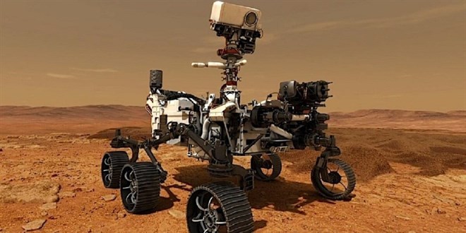 NASA'nın keşif aracı Mars'tan ilk kaya örneğini aldı