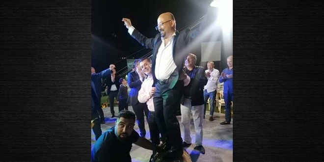 Davula çıkan başhekim ne maske ne mesafe dinledi!