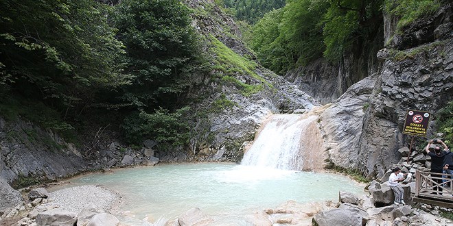 'Mavigöl' turistlerin uğrak yeri oldu