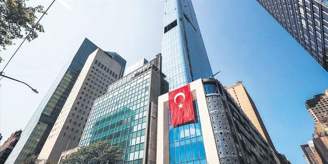Manhattan'ın kalbine ay yıldız