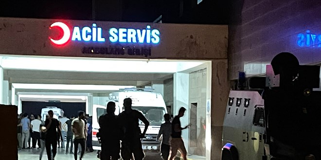 Terör örgütü PKK ile çıkan çatışmada 1 polis yaralandı