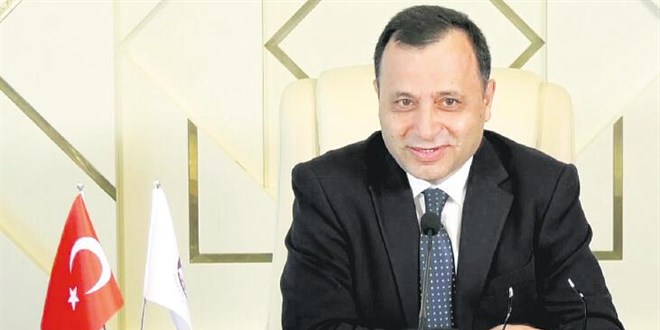 AYM Başkanı'ndan mahkemelere uyarı