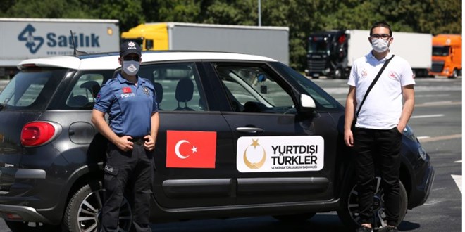 YTB Kapıkule'den vatandaşları uğurluyor