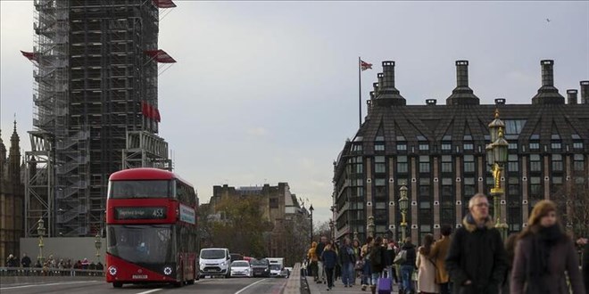 Zorunlu yapmışlardı... İngiltere'den aşı sertifikası kararı