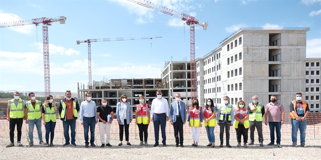 1071 yatak kapasiteli hastane inşaatı hızla yükseliyor