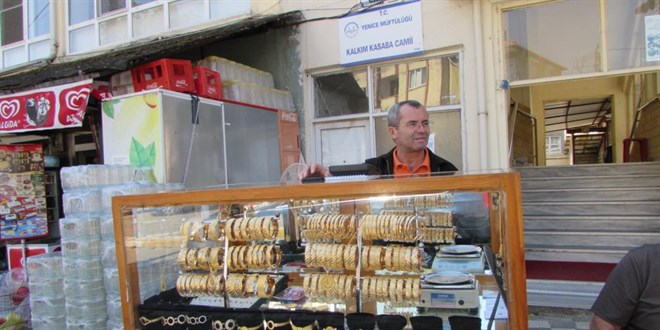40 yıldır simit satar gibi altın bilezik satıyor