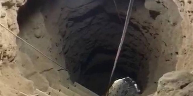 Evde kaçak kazıya suçüstü: 13 metre çukur kazmışlar