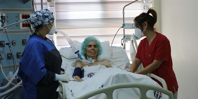 11 ayda 3 kez koronavirüse yakalandı