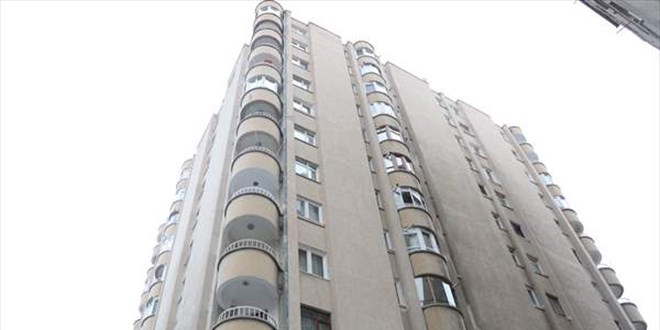 12'nci kattan havalandırma boşluğuna düşen apartman görevlisi öldü