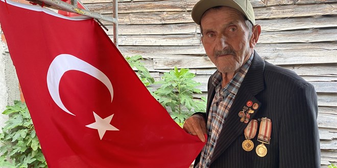 Şehit oldu sanılmıştı, döndüğünde ailesi bile tanıyamamış