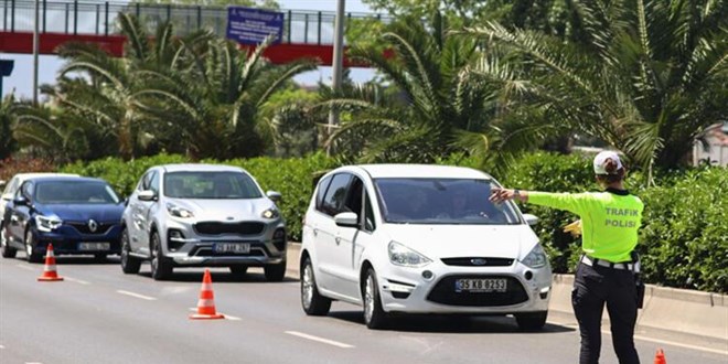 Trafikte cezaya dikkat! Fotoraf yoksa iptal ediliyor