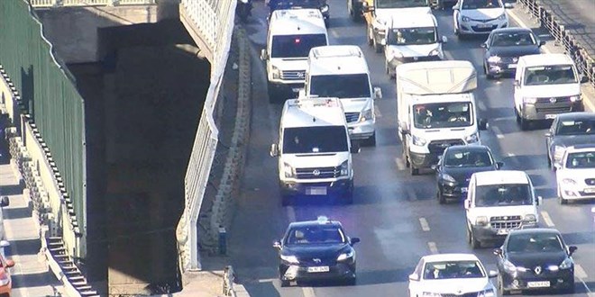 Trafikteki yeni kabus çakarlı minibüsler