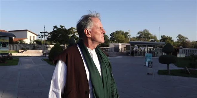 Mevlana'dan etkilenen ABD'li Katolik papaz Müslüman olup Konya'ya yerleşti