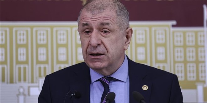 K vitaminini Kovid-19 aşısı gibi servis etmeye çalıştı, alay konusu oldu