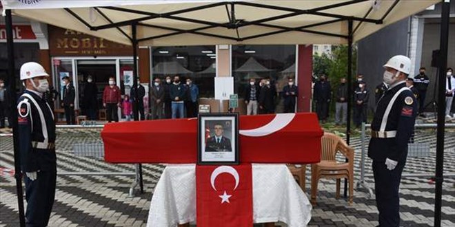 Kazada hayatını kaybeden uzman çavuşun cenazesi defnedildi
