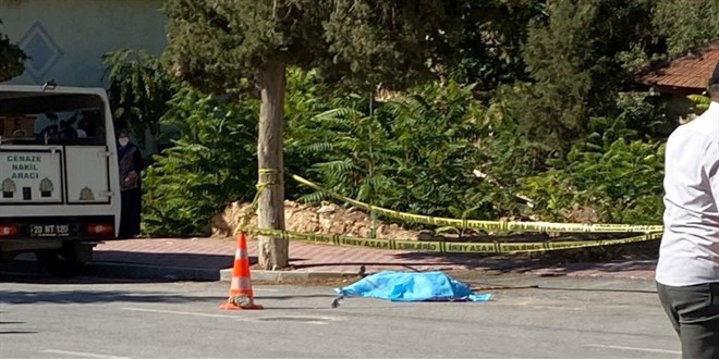 Emniyet müdür yardımcısının annesi kazada hayatını kaybetti