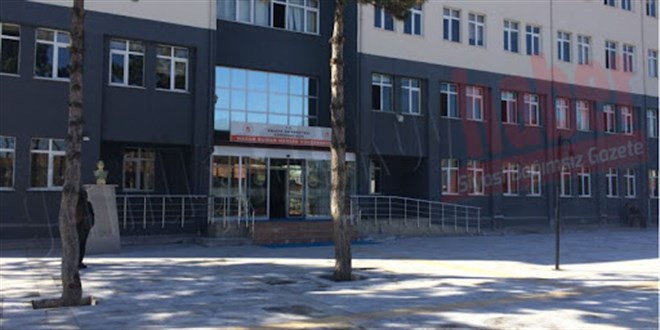 Bir yüksekokul tüm dersler için uzaktan eğitim kararı aldı
