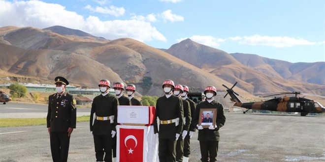 Şehit Uzman Çavuş Faruk Eser son yolculuğuna uğurlandı