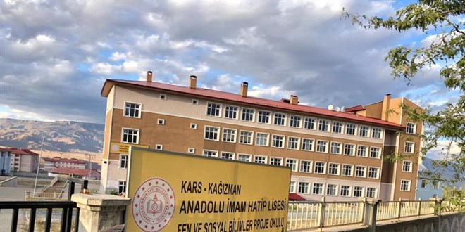 Öğrenciler ve öğretmenler pozitif çıktı, okul kapatıldı