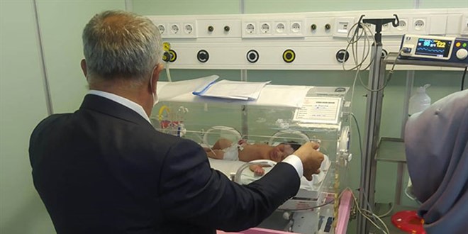 Bebeğin mezarlığa gömülmesine ilişkin 2 şüpheli tutuklandı
