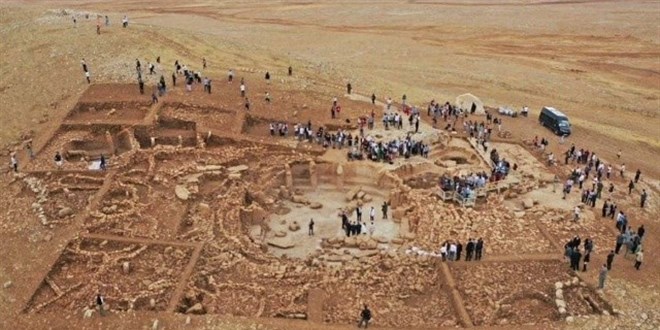 Göbeklitepe'den daha eski: Karahantepe kapılarını dünyaya açtı