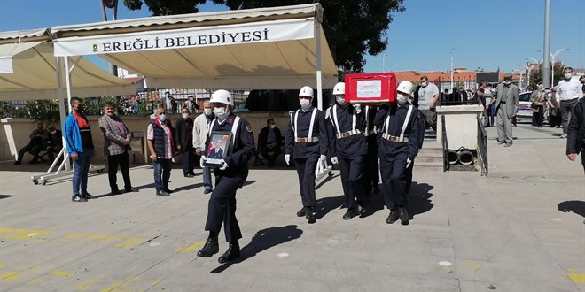 Trafik kazasında hayatını kaybeden uzman çavuş defnedildi