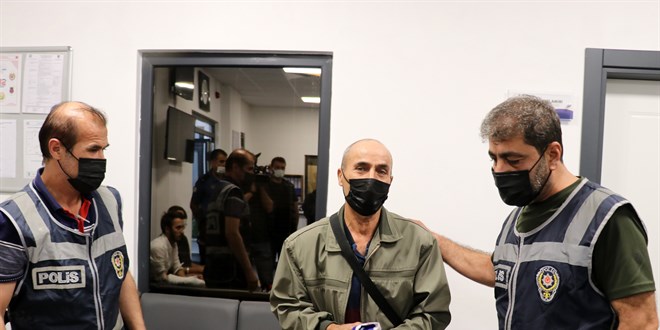 Minibüste unutulan 111 bin lirayı iki gün sonra polis buldu