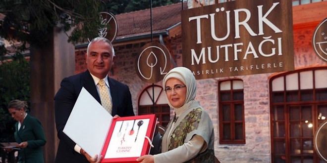 Turizm Bakanl'ndan Emine Erdoan'n kitabna ilikin aklama