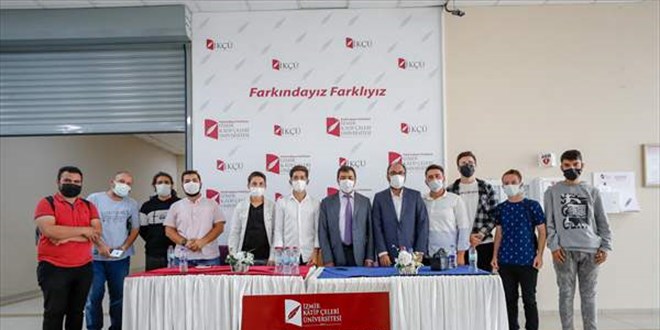 Bu üniversitede, kalacak yeri olmayan öğrencilere hocalar ev buluyor