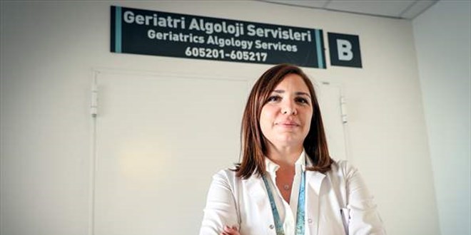 Kovid-19 salgını yaşlılarda depresyon sıklığını üç kat artırdı