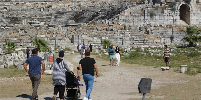 Didim'deki 2400 yıllık su mağarası turizme açıldı