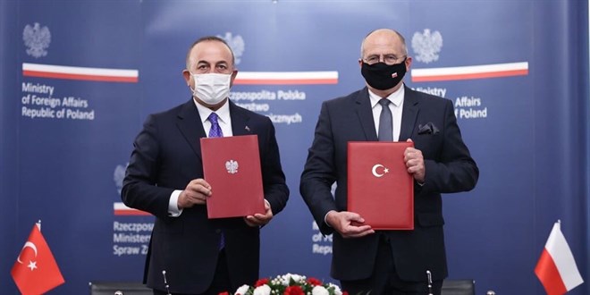 Çavuşoğlu: Kaçakçılarla mücadele konusunda da tecrübeliyiz