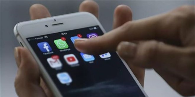 Facebook hisseleri yüzde 5'in üzerinde değer kaybetti