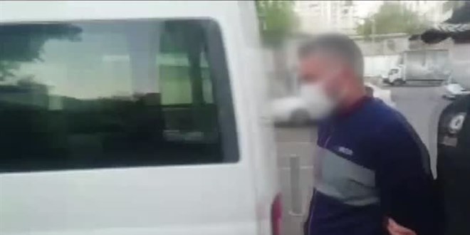 İzmir'de FETÖ operasyonunda 22 şüpheli gözaltına alındı