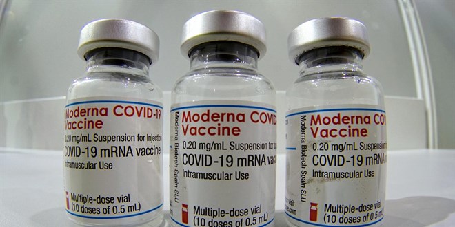 2 ülke Moderna aşısının kullanımını askıya aldı