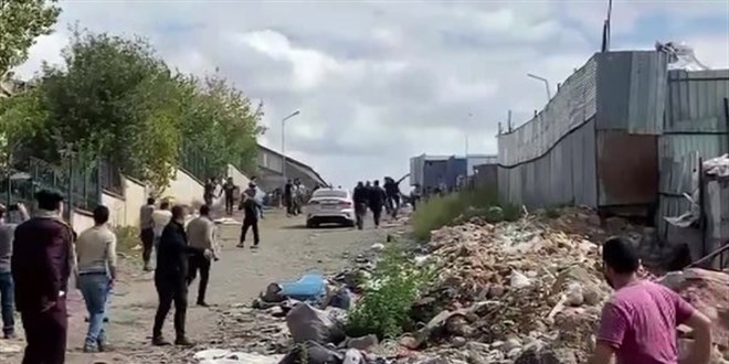 stanbul'da ruhsatsz atk toplama yerleri denetlendi