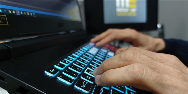 Bankacılığı bırakıp yazılım firması kurdu