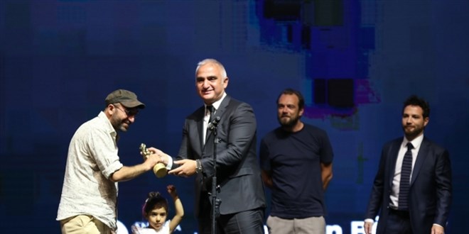 Altın Portakal'da ödüller sahiplerini buldu