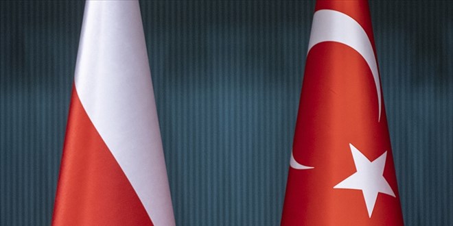 Polonya, Türk vatandaşlarına yönelik seyahat kısıtlamasını kaldırdı
