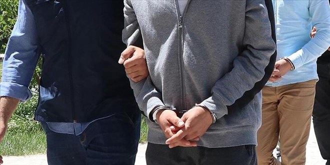 Denizli'de FETÖ'ye yönelik operasyonda 2 şüpheli yakalandı