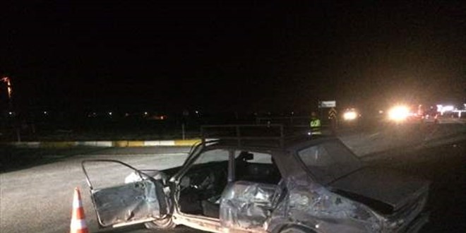 Konya'da yakt biten otomobili itmeye alan iki kiiye tr arpt