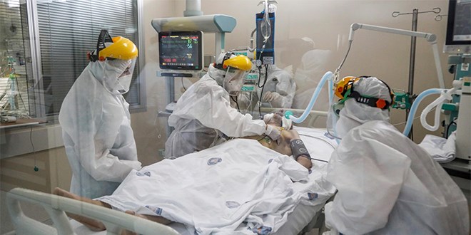 18 ayda 8 bin doktor istifa edip özele geçti