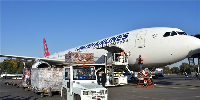 Türkiye'den Özbekistan'a Kovid-19 aşısı ve ilaç desteği