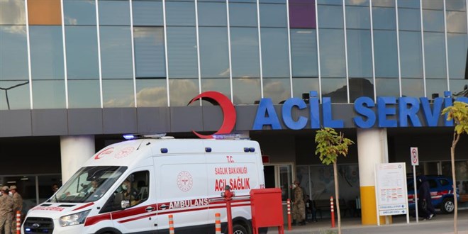 13 yaşındaki çocuk babasının tabancasıyla kendisini vurdu