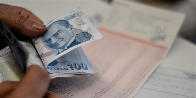 Emekliler 'asgari' problemine çözüm istiyor
